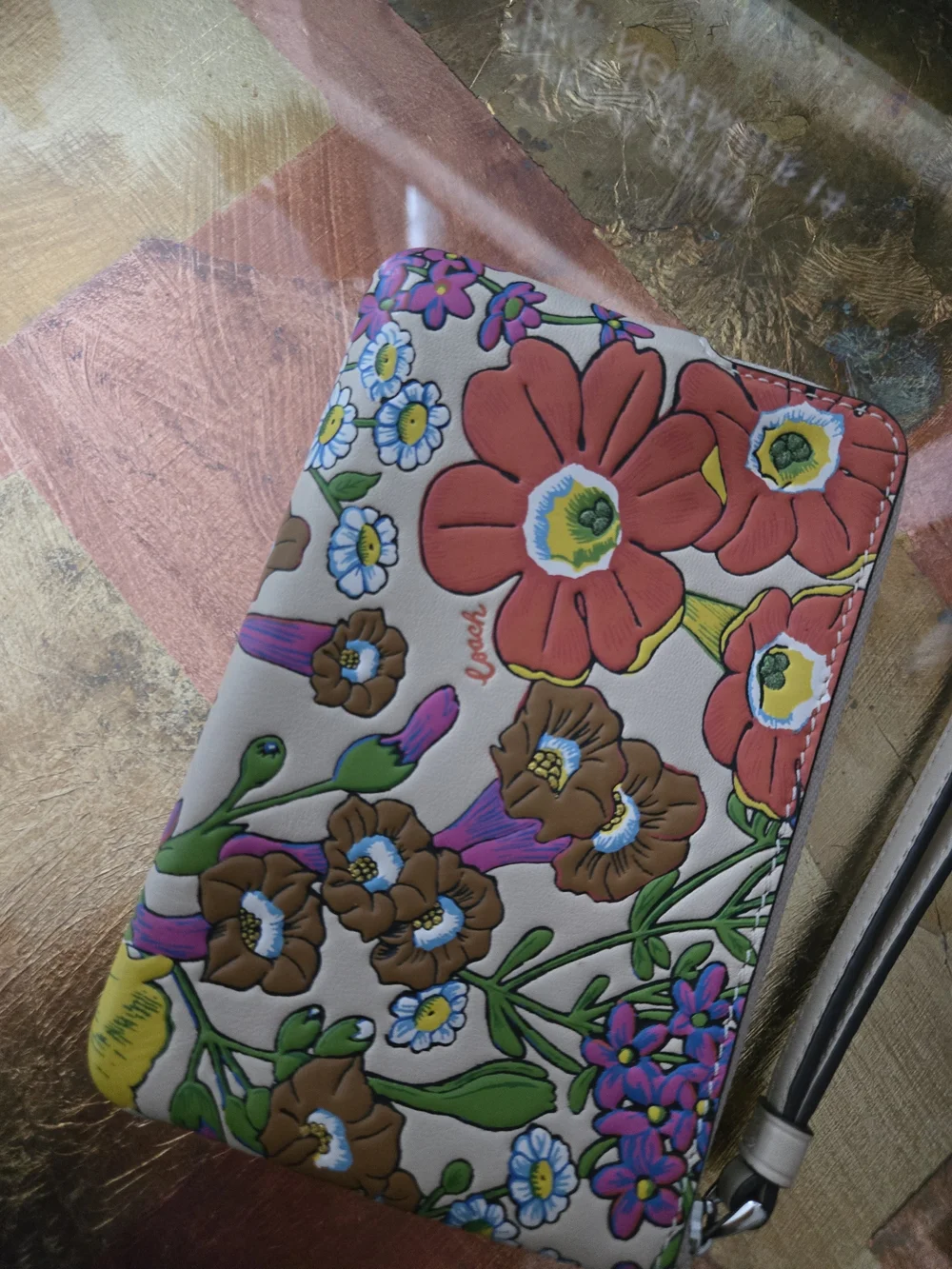 COACH Floral Print Wristlet Clutch in Multicolor